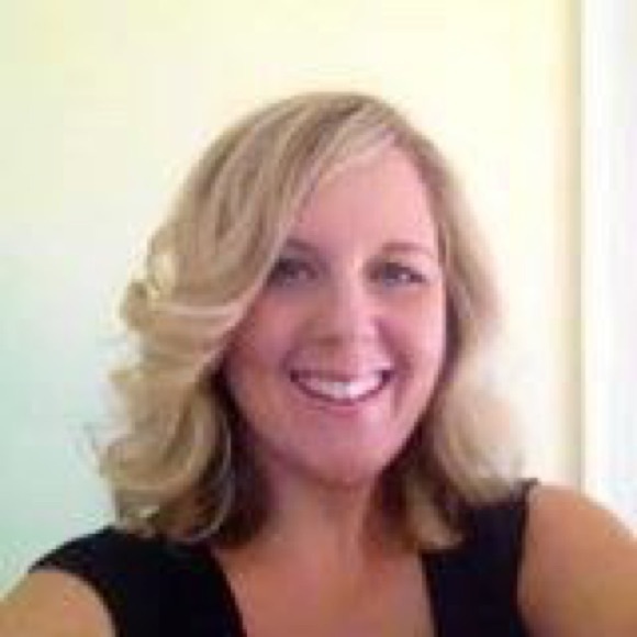 Meet your Posher, Fiona - Picture 1 of 1